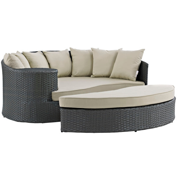 Sojourn Outdoor Patio Sunbrella Daybed by Modway