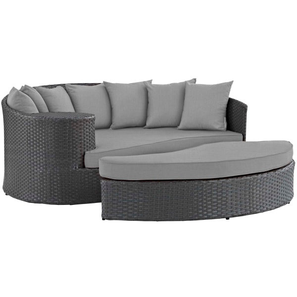 Sojourn Outdoor Patio Sunbrella Daybed by Modway