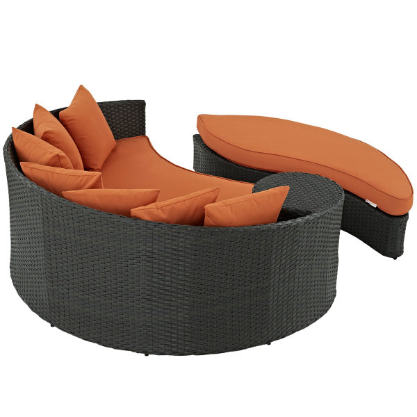 Sojourn Outdoor Patio Sunbrella Daybed by Modway