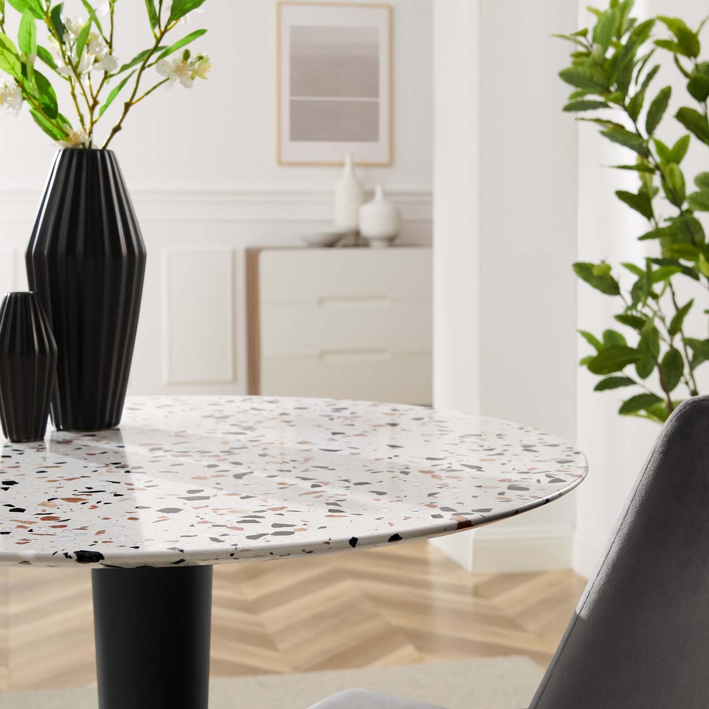 Zinque 36" Round Terrazzo Dining Table in Gold White by Modway